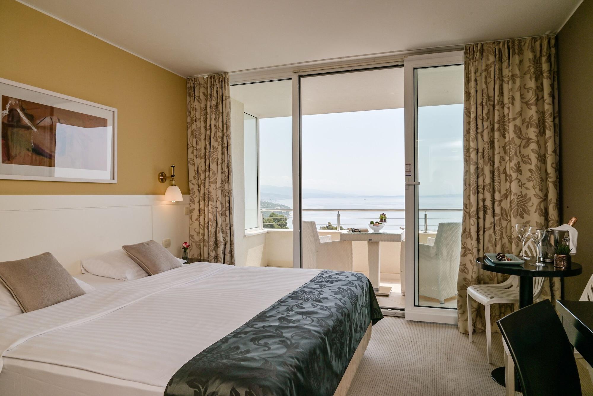 Hotel Laurus - Liburnia Opatija Luaran gambar