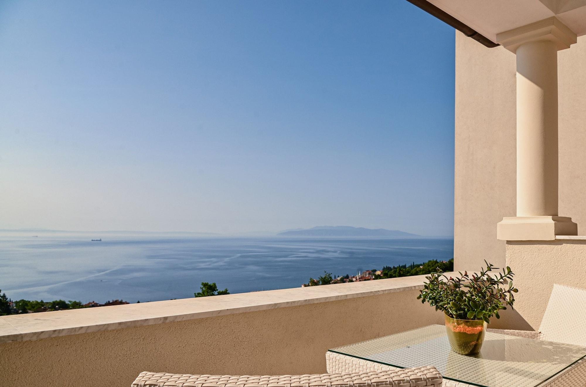 Hotel Laurus - Liburnia Opatija Luaran gambar